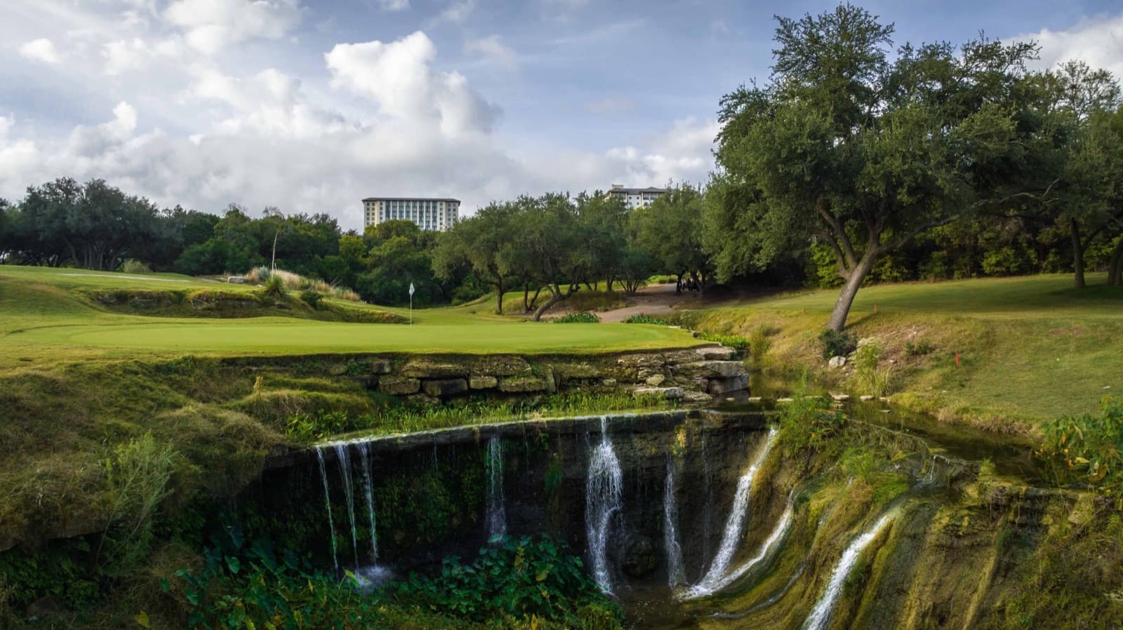 the waterfall green on Fazio Foothills