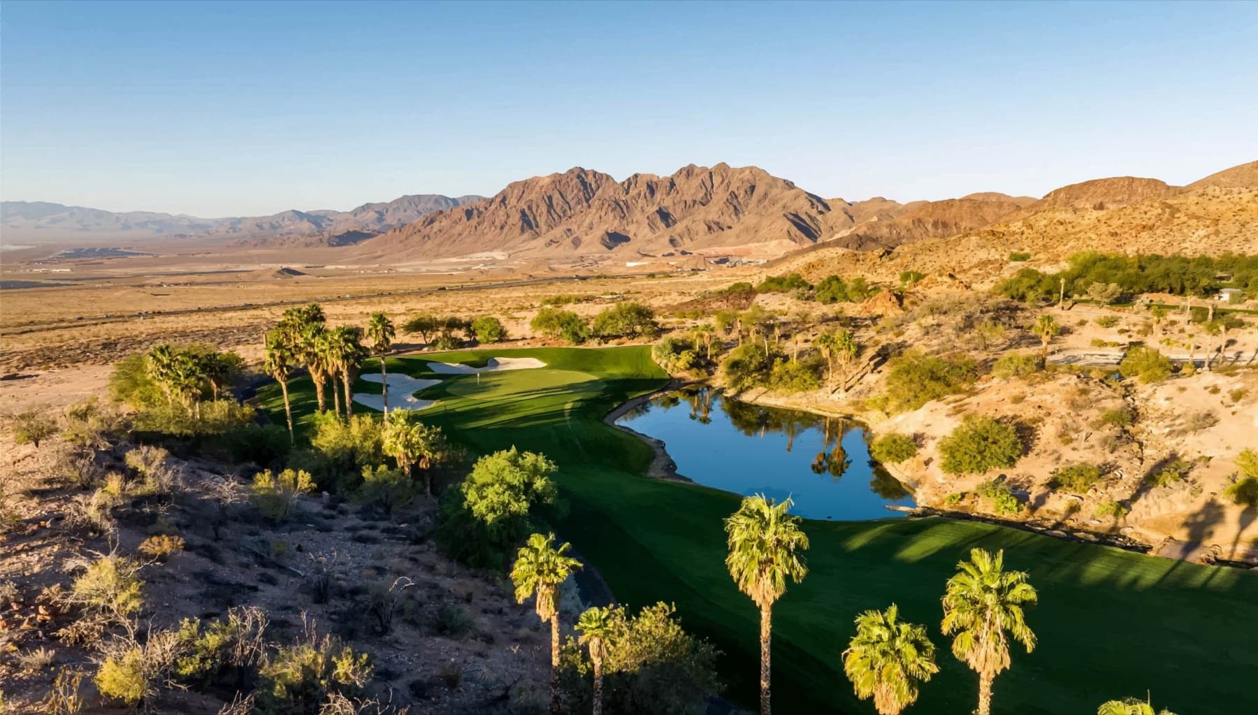 Cascata's palm oasis, half an hour from the Strip