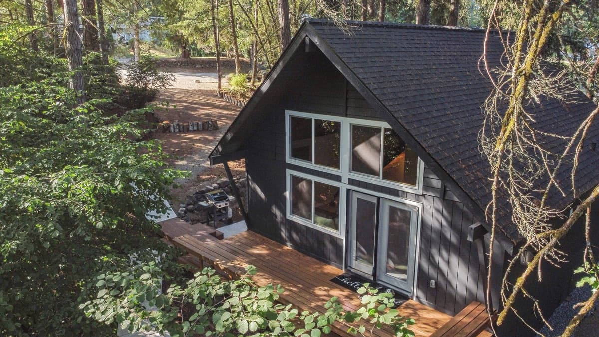 Cozy Cabin