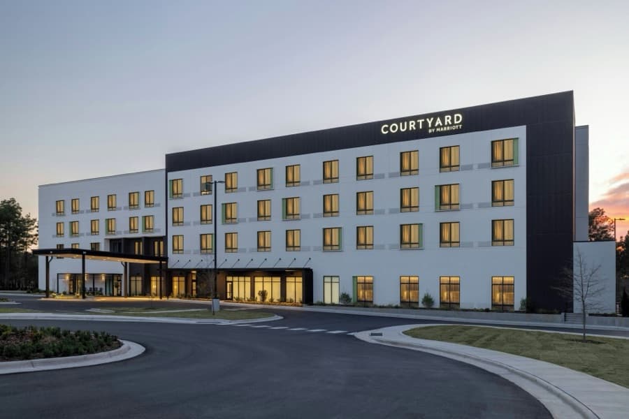 Courtyard Southern Pines Aberdeen